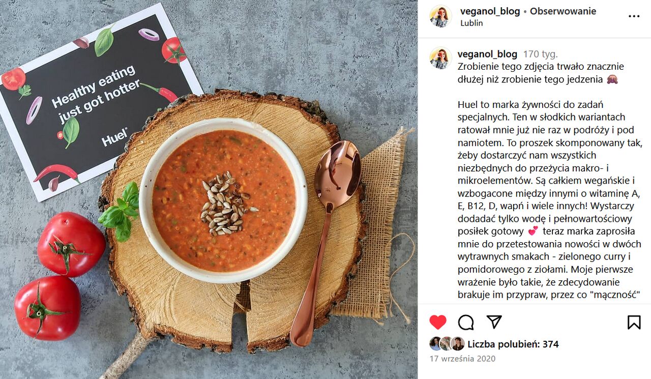 Instagram post by a Polish vegan blogger about Huel hot meals